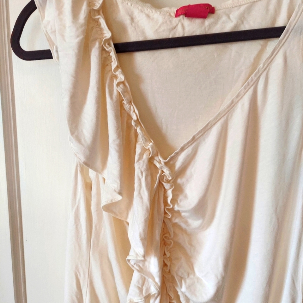 Cream Ruffle Tank - Picture 3 of 5